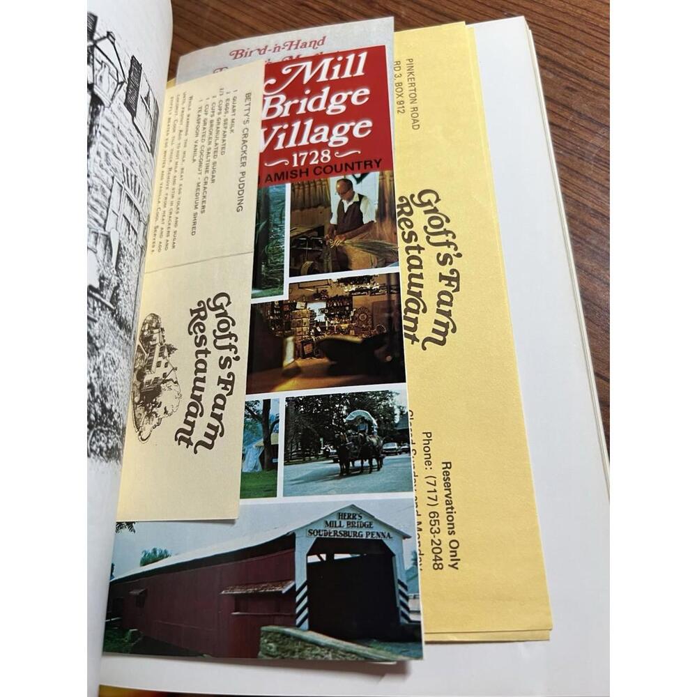 GOOD EARTH AND COUNTRY COOKING By Betty Groff & Jose‎ Wilson 1974 with extras! - Picture 14 of 15